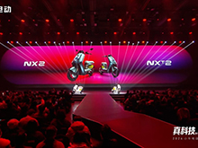 小牛新品重磅發布!高端電摩全系搭載星恒微刀高導電池